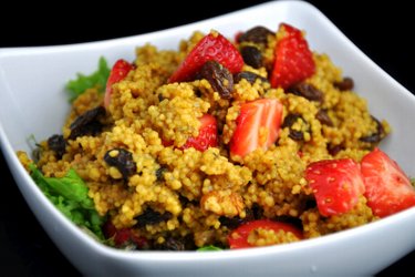 Sweet couscous salad with strawberries